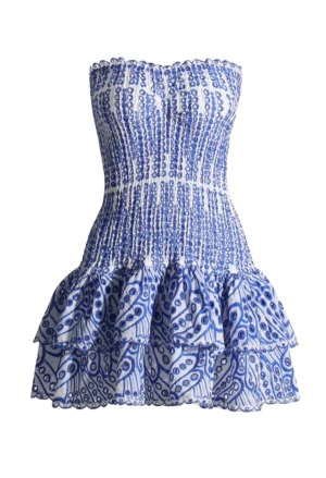 Klänning  - Jättesöt klänning från Yamz. Säljer den då den är för liten. Skriv gärna om ni vill ha fler bilder. Den är annvänd några gånger men utan defekter och den är i väldigt bra skick💕💕💕🫶🫶