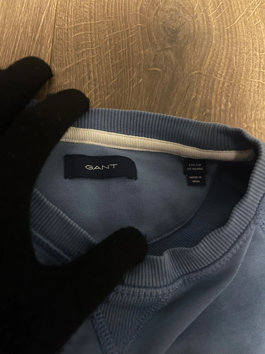 Blå sweatshirt från GANT med sytt tryck - 3