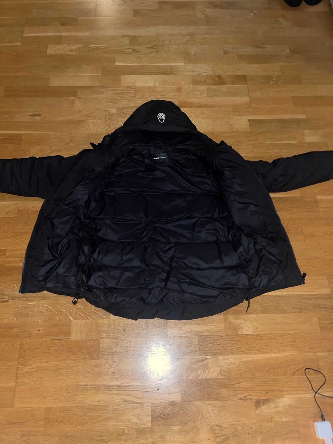 Svart Sail Racing dunjacka med huva - 3