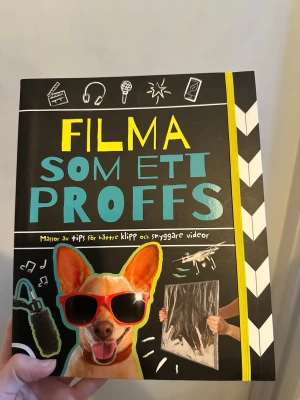 Bok - Filma som ett proffs - Köparen står för frakten! Boken är för barn 5-12 år skulle jag säga.