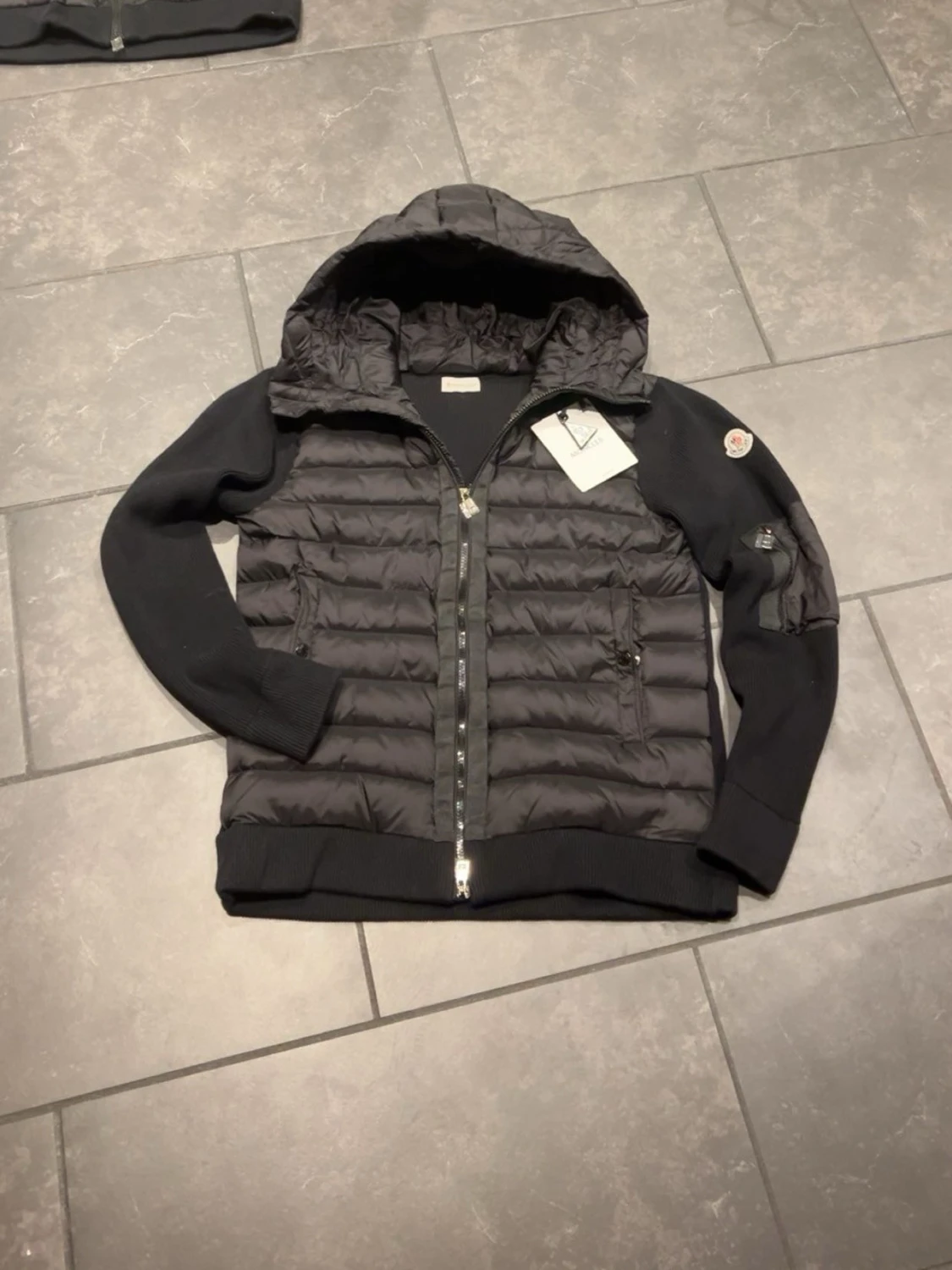 Svart vindjacka från Moncler - 1