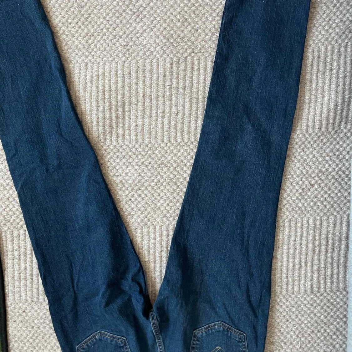 Mörkblå raka jeans - 1