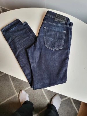 Mörkblå jeans från diesel  - Diese jeans i gott skickl w31 L32 