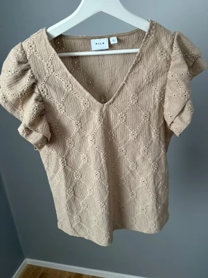 Topp - Jättefin volangtopp i väldigt fint skick! 🌸