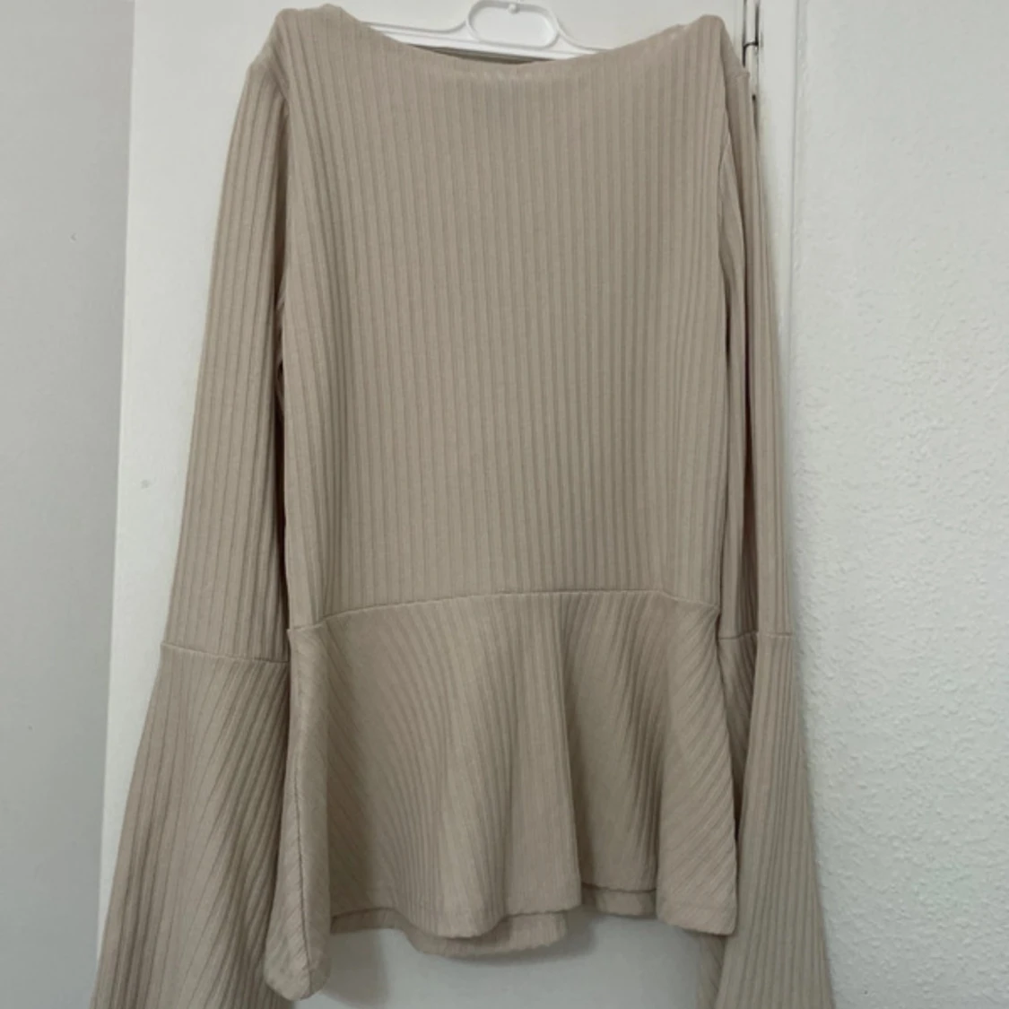 Ribbad beige topp från Lindex - 2