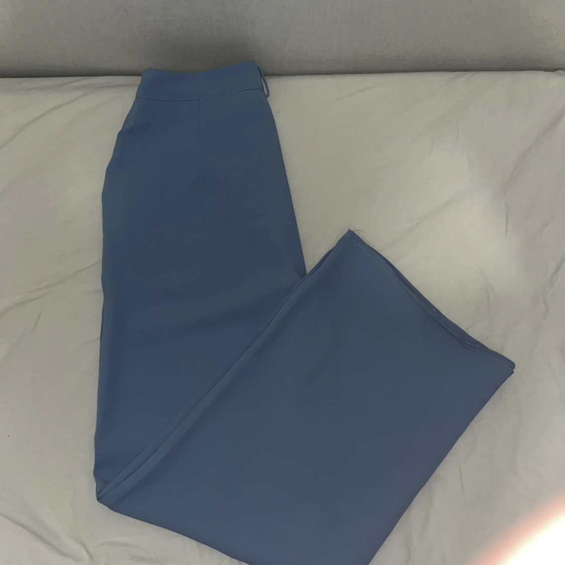 Blå wide kostymbyxor - 1