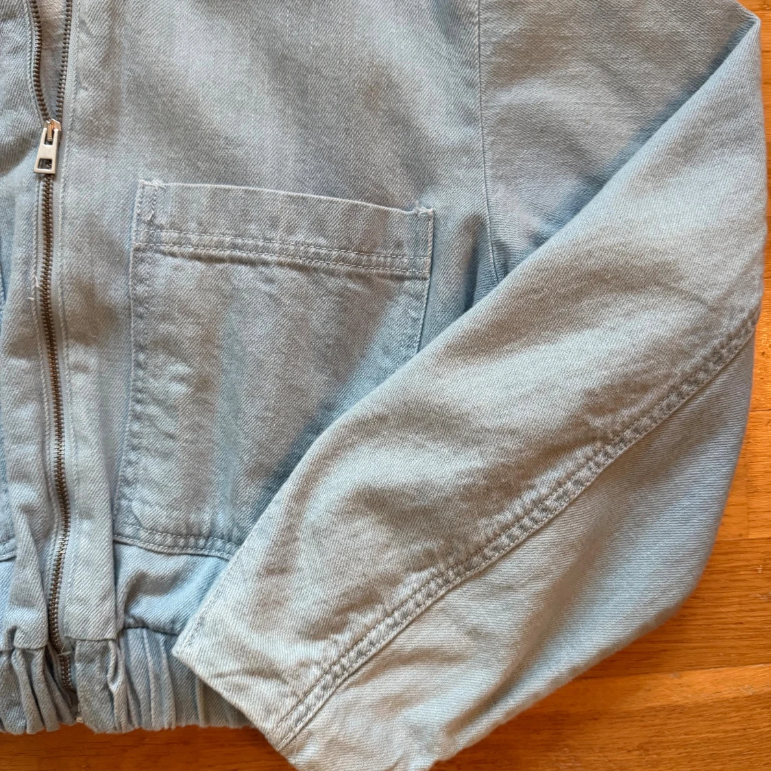 Ljusblå jeansjacka från Zara - 1