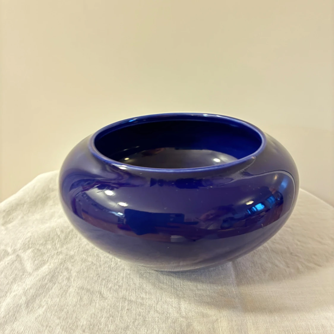 Liten blå skål/kruka