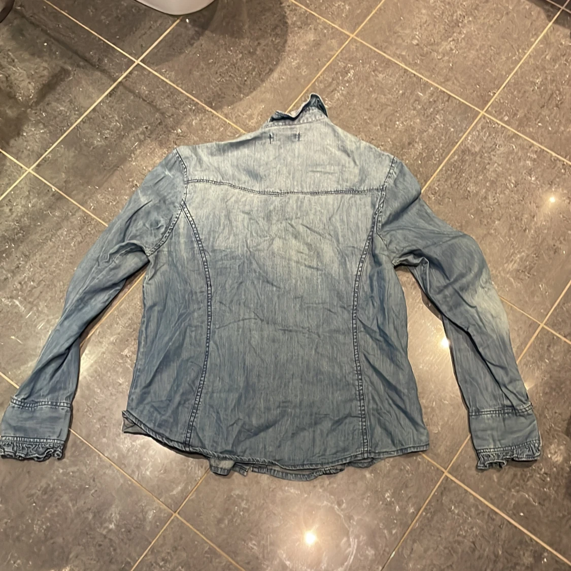 Blå denimskjorta från Denim by Lindex - 2