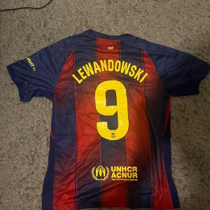 Lewandoski 25/26 barelona - Storlek M