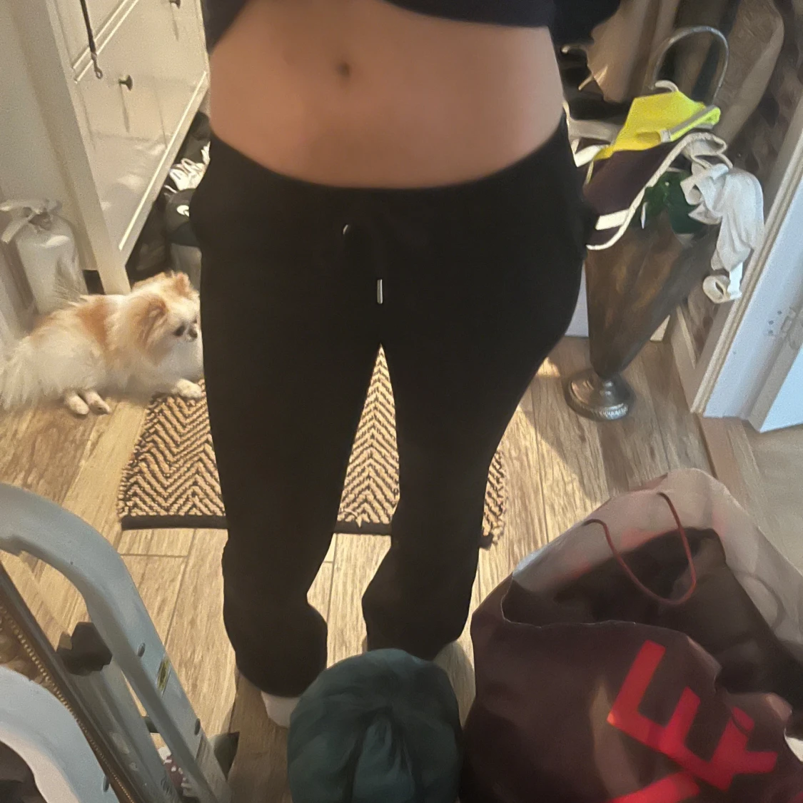 Svarta lågmidjade mjukisbyxor från Nitted XS