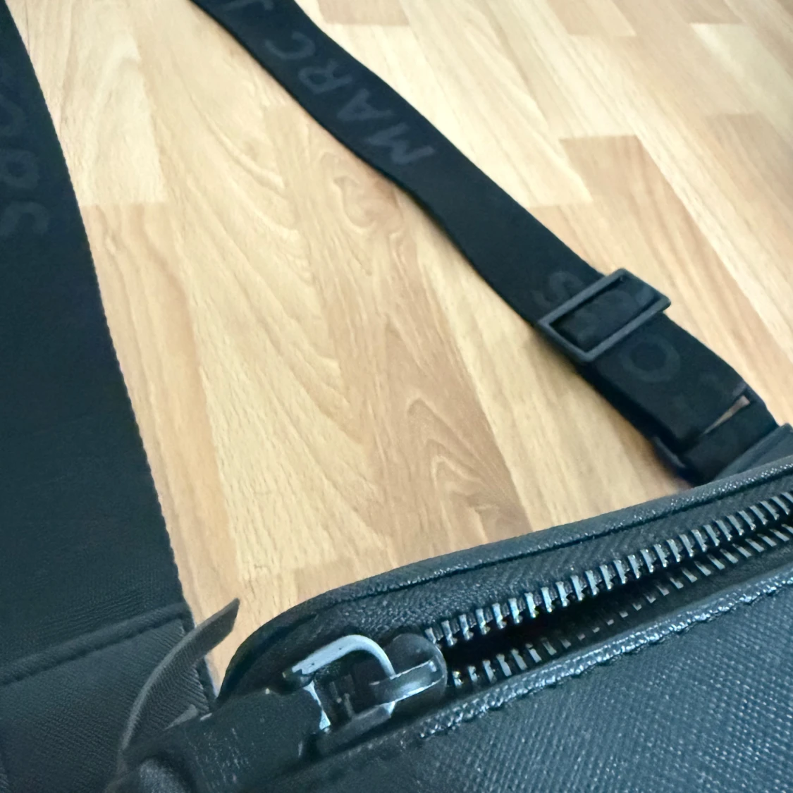 Svart axelväska från Marc Jacobs - 2