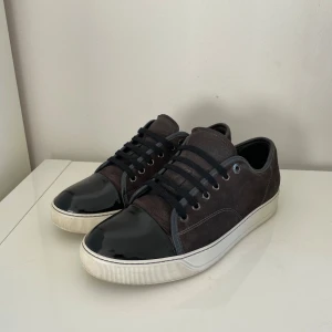 Lanvin cap toe  - Säljer nu dessa Lanvin Cap toe i brunaktig färg och uk 7 som passar 41-42, skriv för fler bilder/frågor🙌🏼