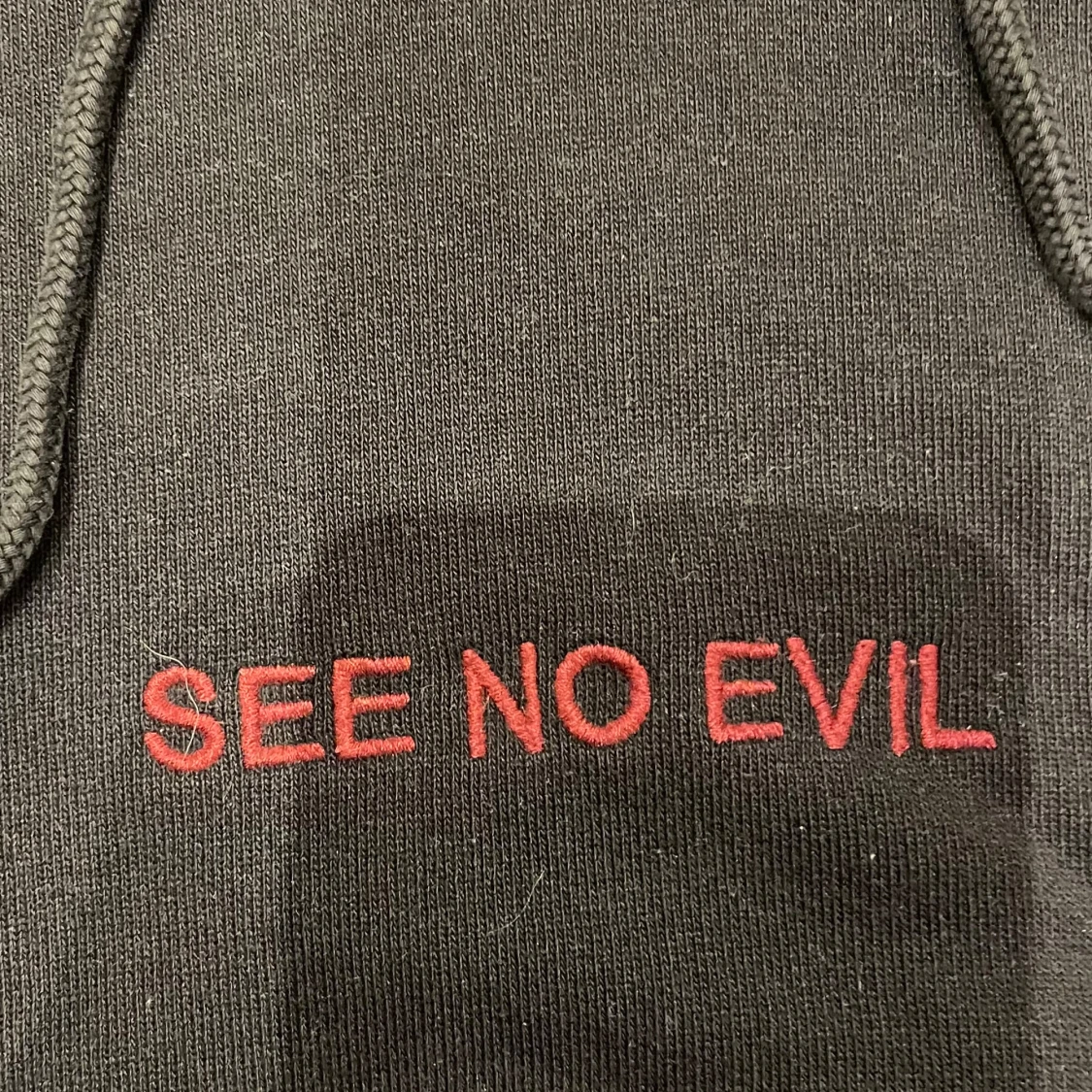 Svart hoodie från Vailent med tryck - 2