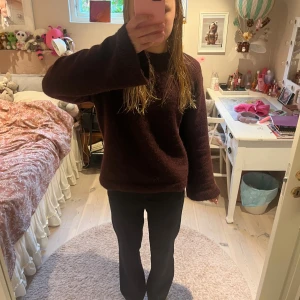 Kostymbyxor  - Säljer dessa jättefina kostymbyxor, som är i storlek 32 från veromoda.