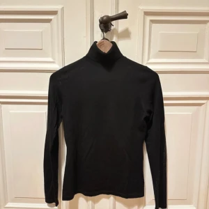 merinoulltröja - oanvänd, säljs inte längre hos lindex