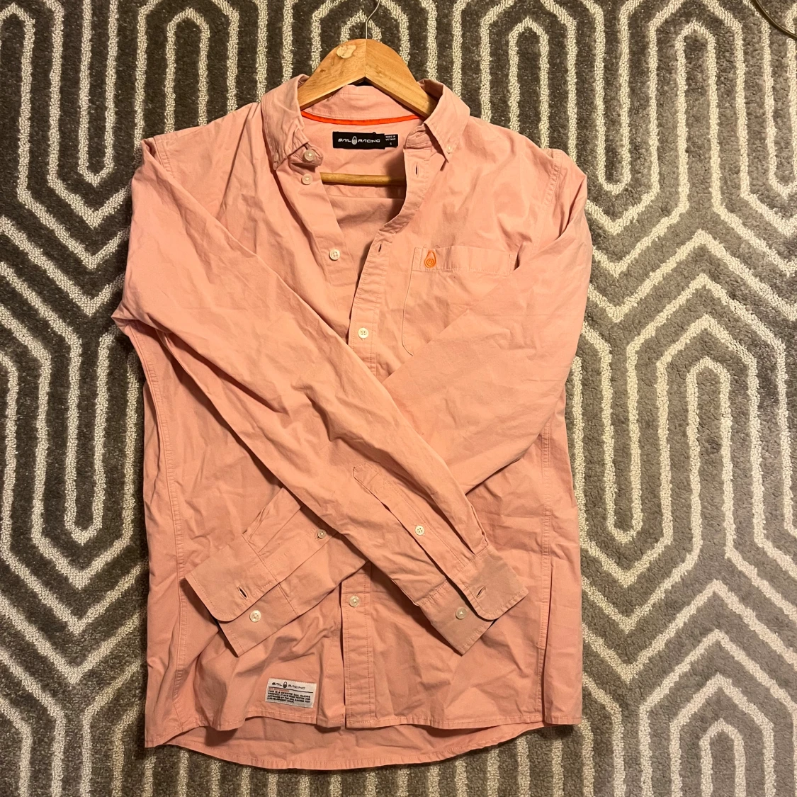 Ljusrosa skjorta från Sail Racing - 1