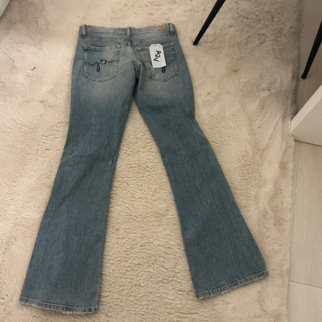 Blå bootcut jeans från Replay - 1