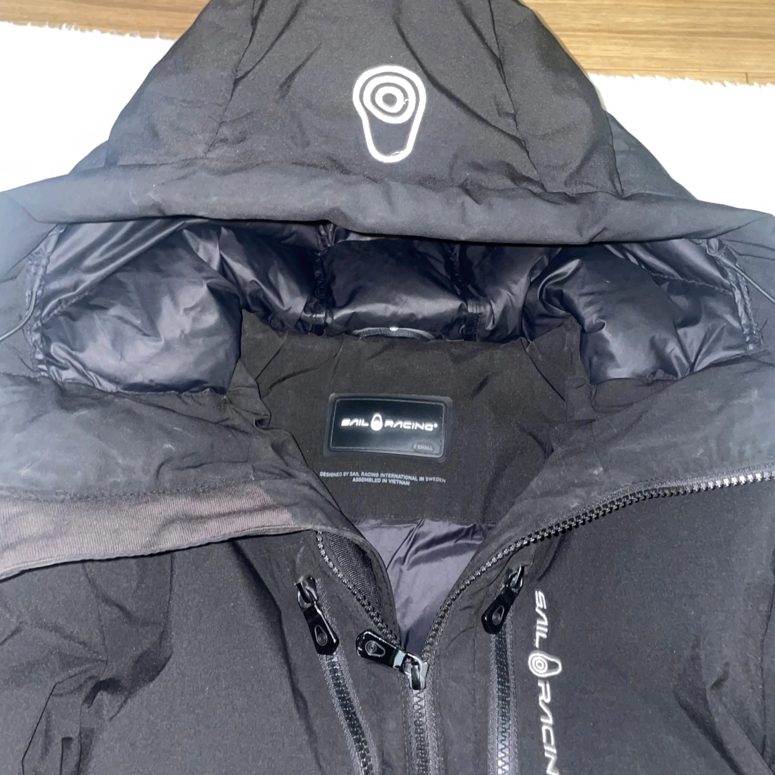 Svart pufferjacka från Sail Racing - 1