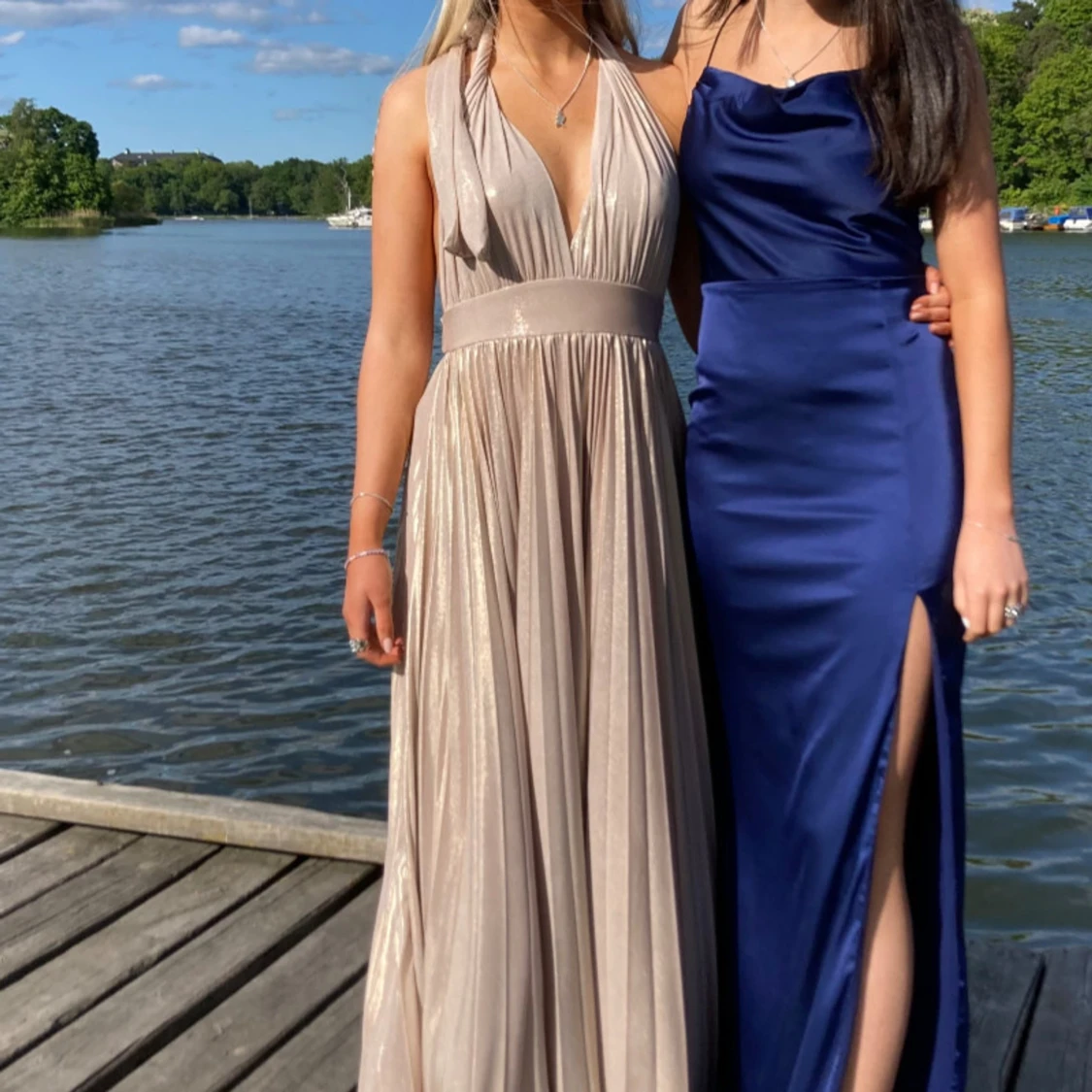 Champagnefärgad balklänning  - 1