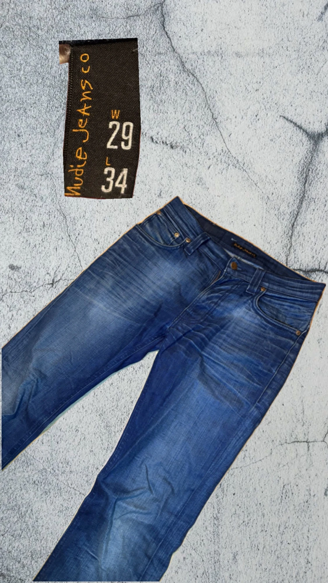Nudie thin finn jeans med asfeta fades! - 2