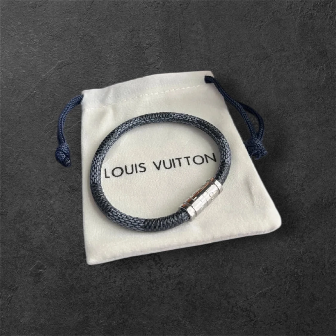 Lv armband  - 1