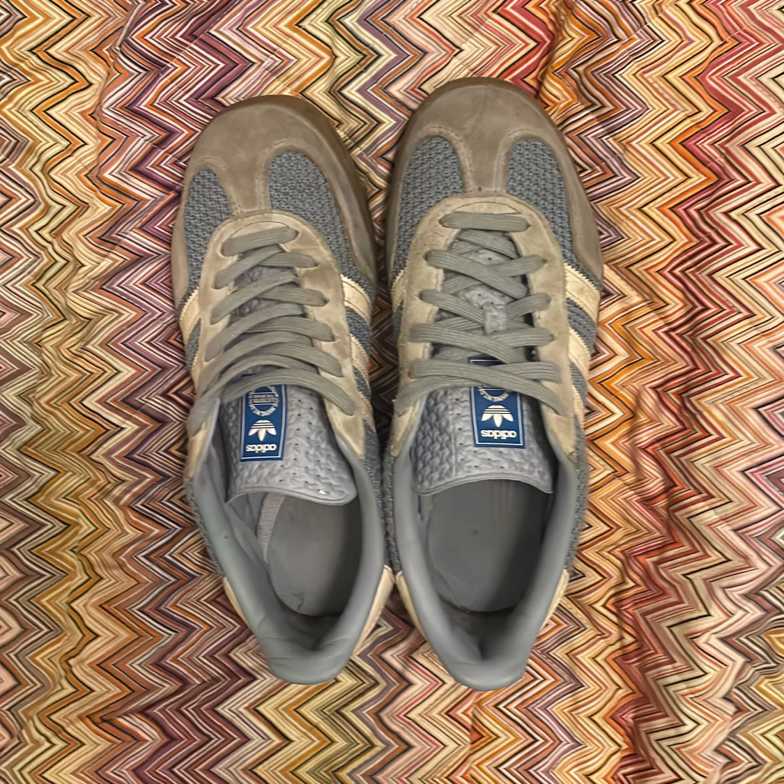 Adidas Samba grå sneakers strl 40⅔