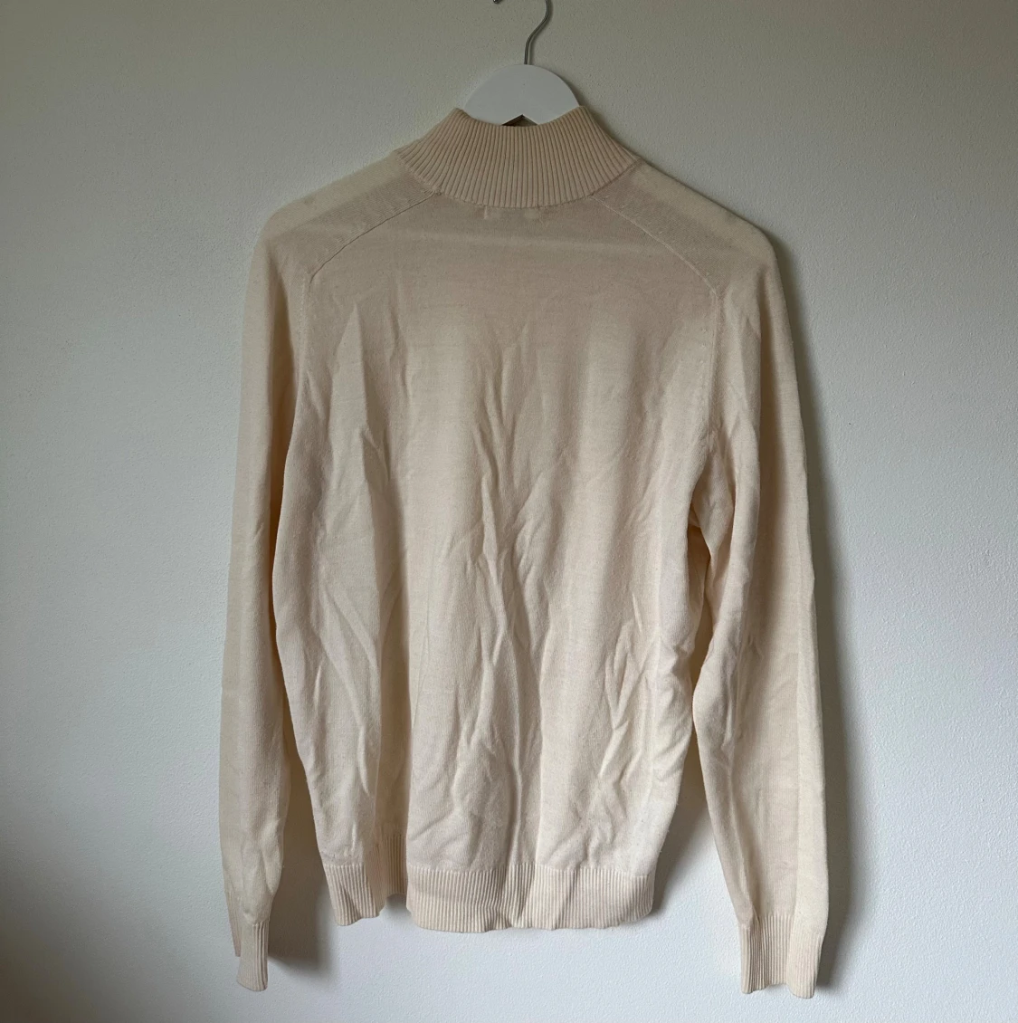 Beige polotröja från Uniqlo U - 1