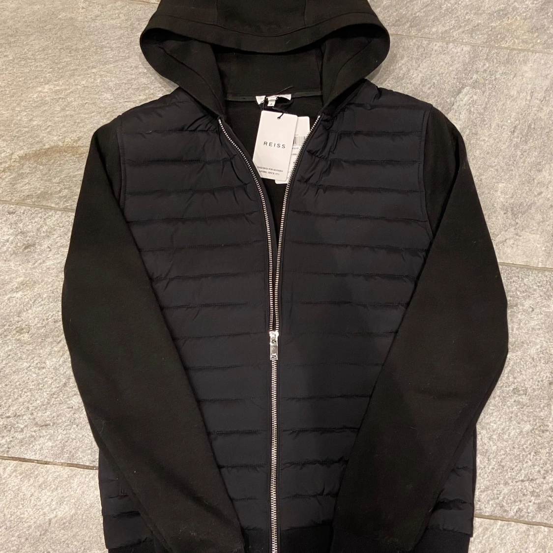 Svart cardigan från Reiss