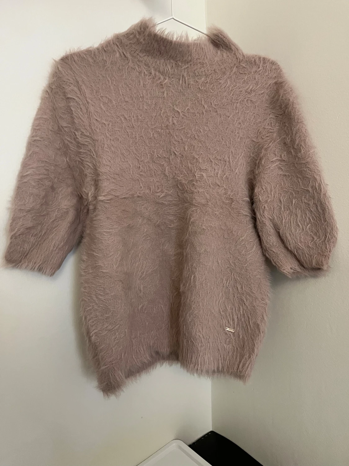 Trekvartsärmad stickad tröja