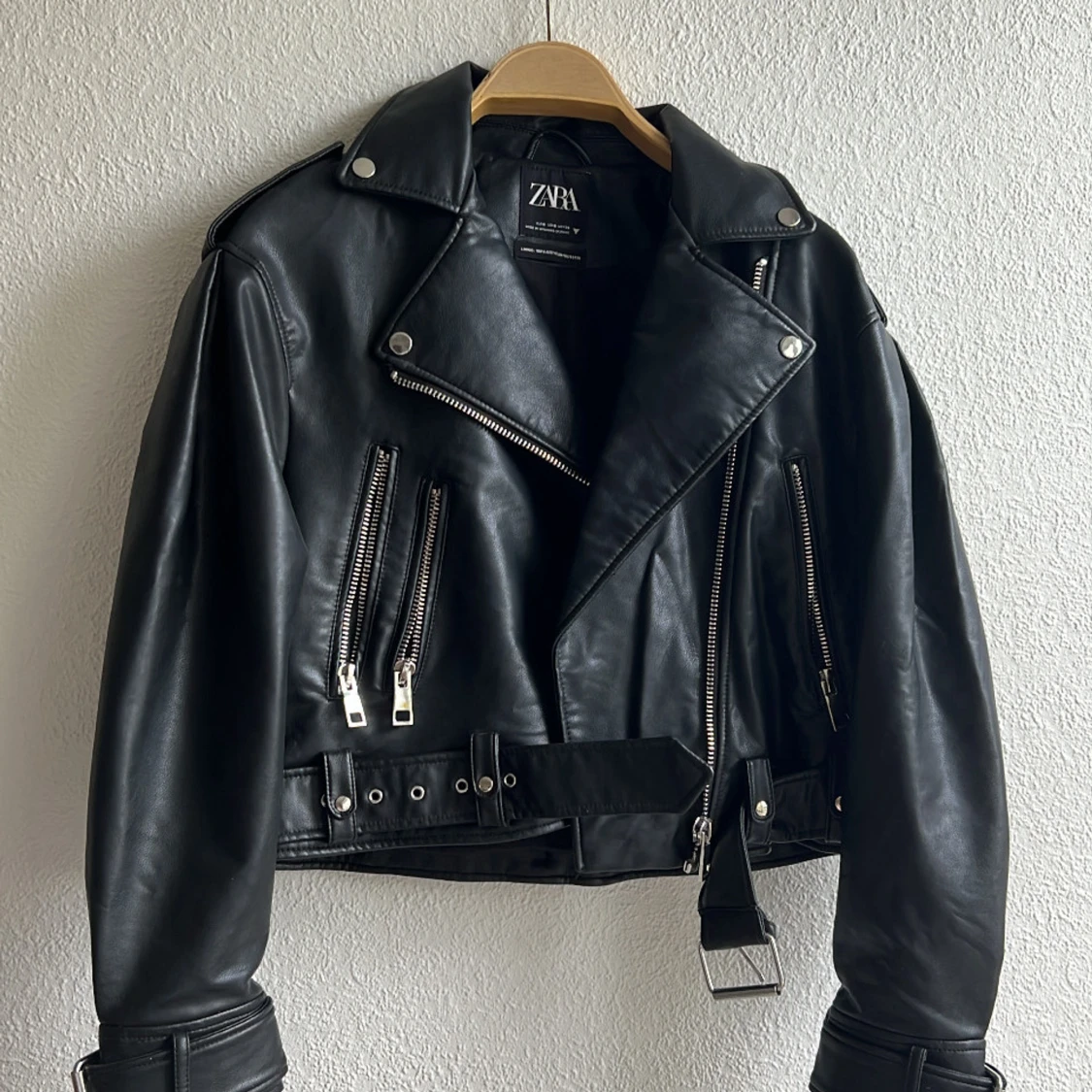 Svart skinnjacka från Zara - 1