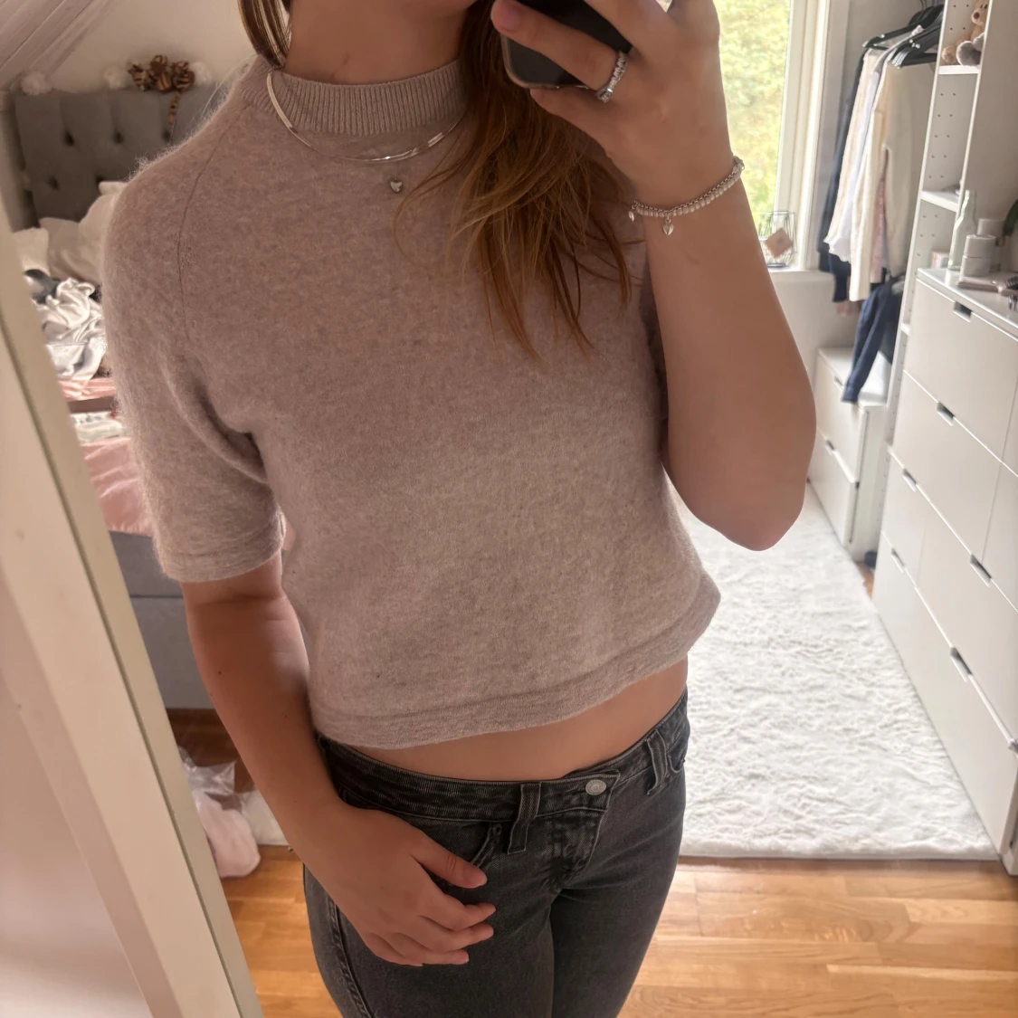 Beige stickad topp från  & Other Stories - 1