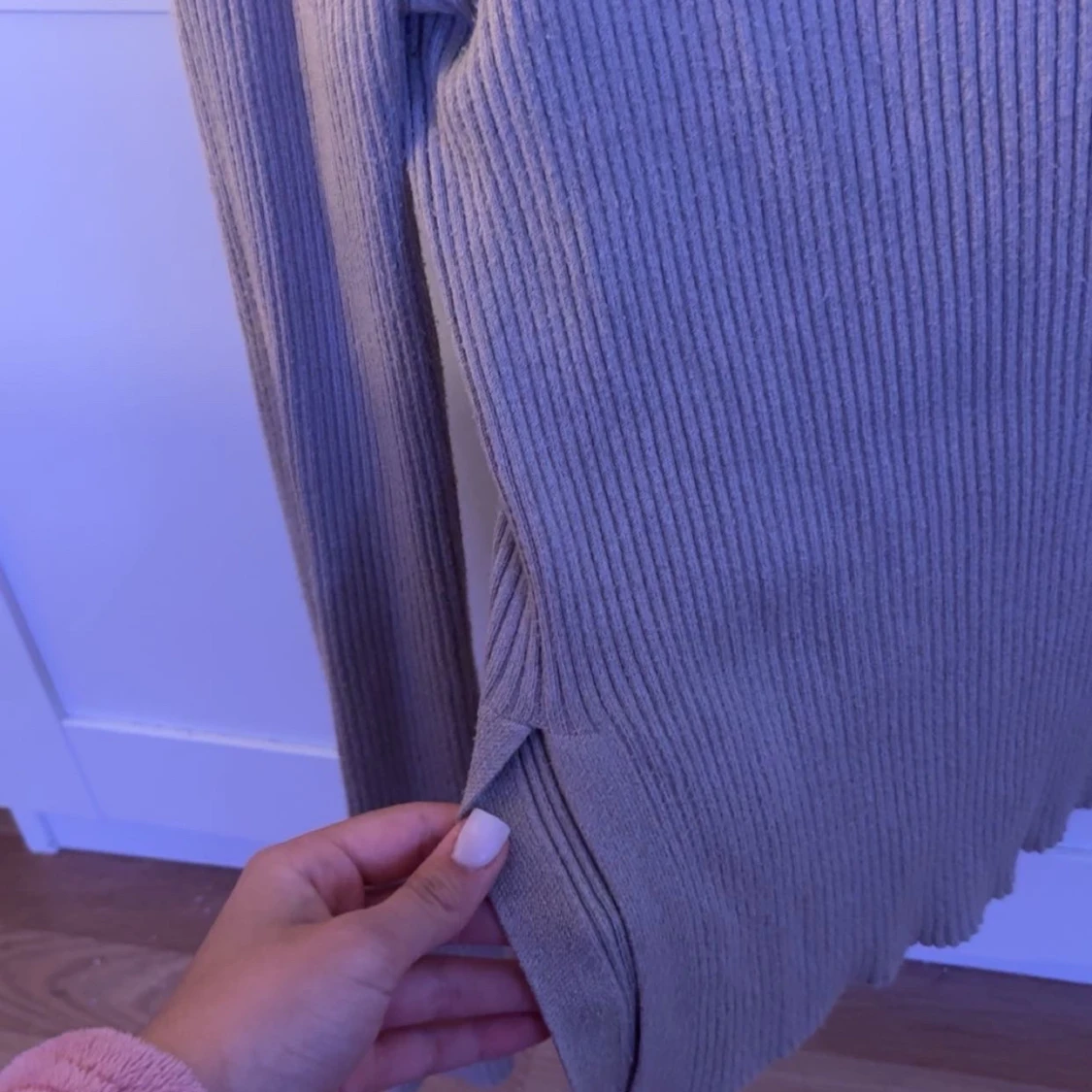 Beige ribbad långärmad topp - 1