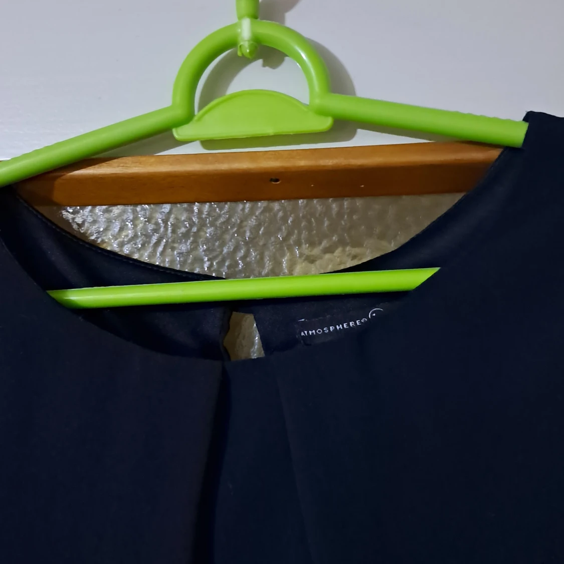 Mörkblå ärmlös klänning Atmosphere - 2