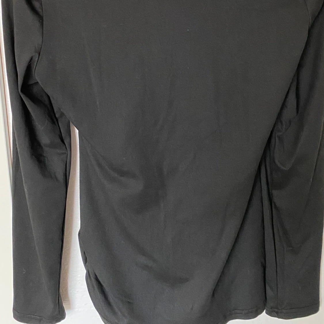 Svart långärmad topp från SHEIN - 1