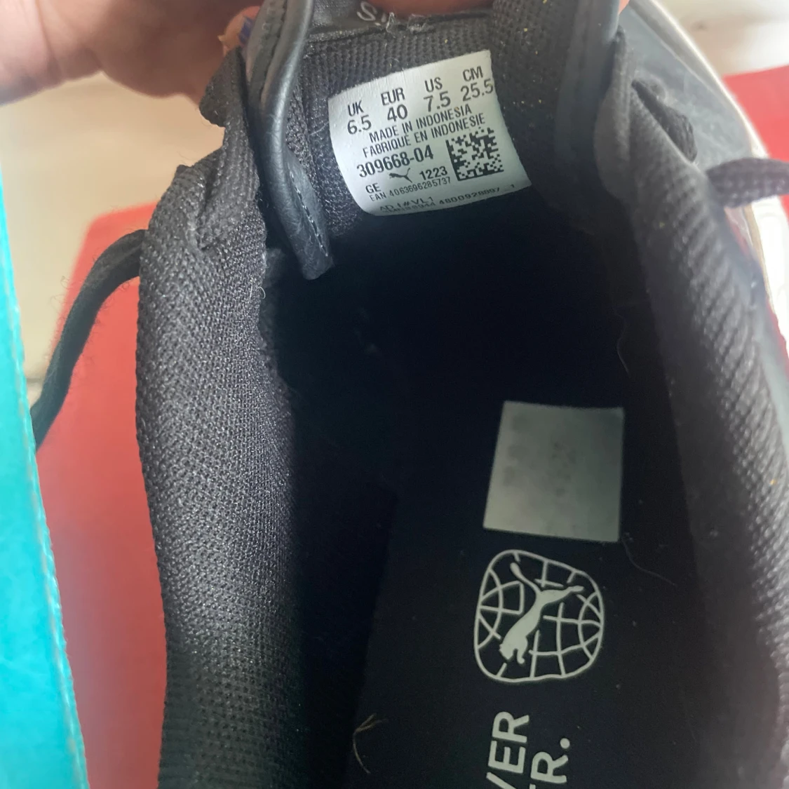 Svarta och vita sneakers från Puma - 2