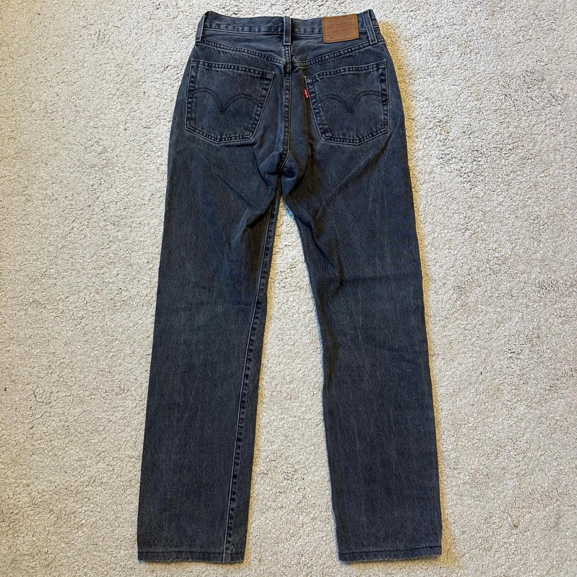 Levi's 501 mörkgråa - 2