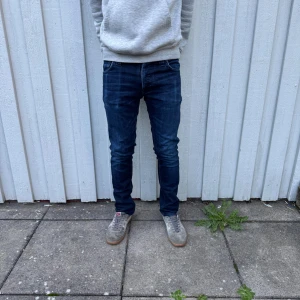 Nudie Jeans - Nudie jeans - Modell: Grim Tim - Storlek: W29/L32 - skick: 9/10 - Nypris runt 2000kr 