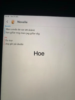 Ben operation - Snälla köp så att jag kan få pengar till ben operation för att jag står inte ut med dessa hoes. Hon hade kille medans hon skrev den där texten till mig (Novalie Bahrtelson)