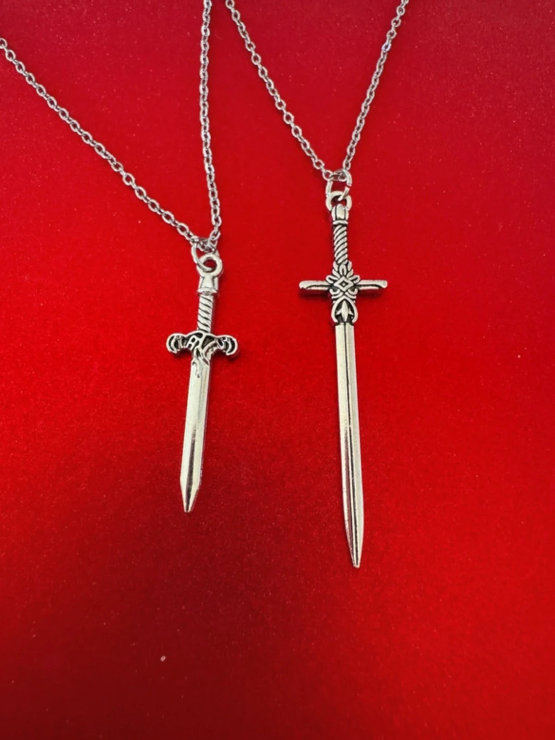 Silverhalsband x2 svärd