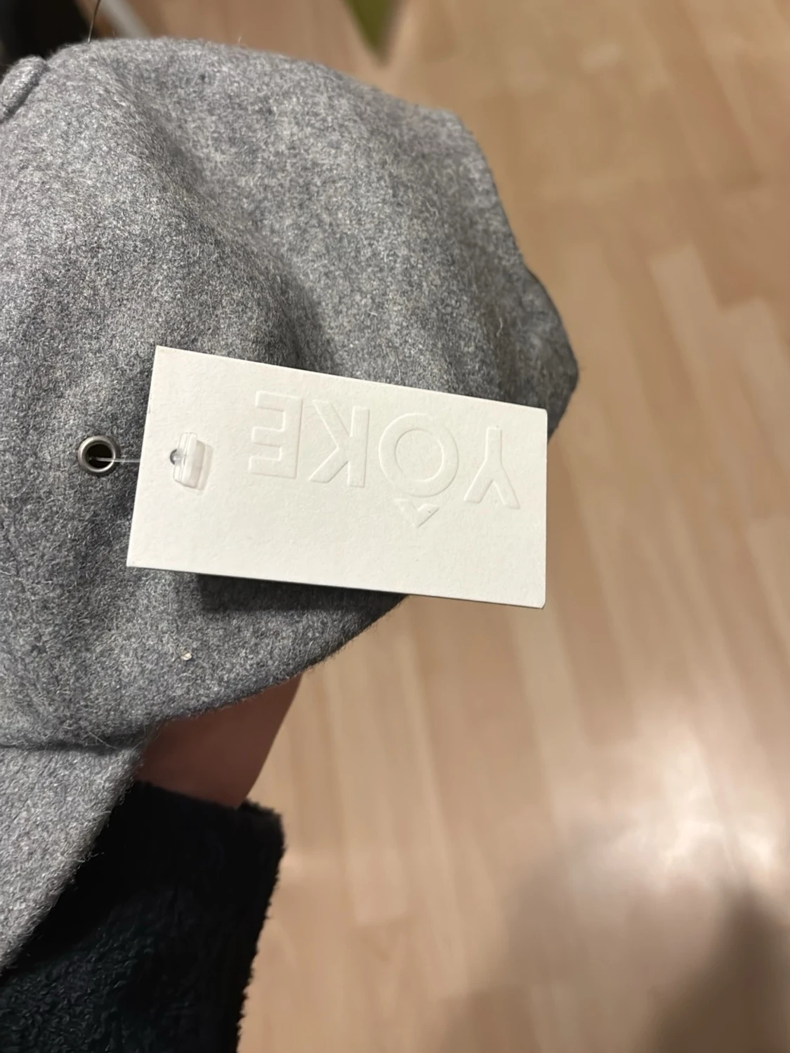 Grå ullkeps från Yôke - 1