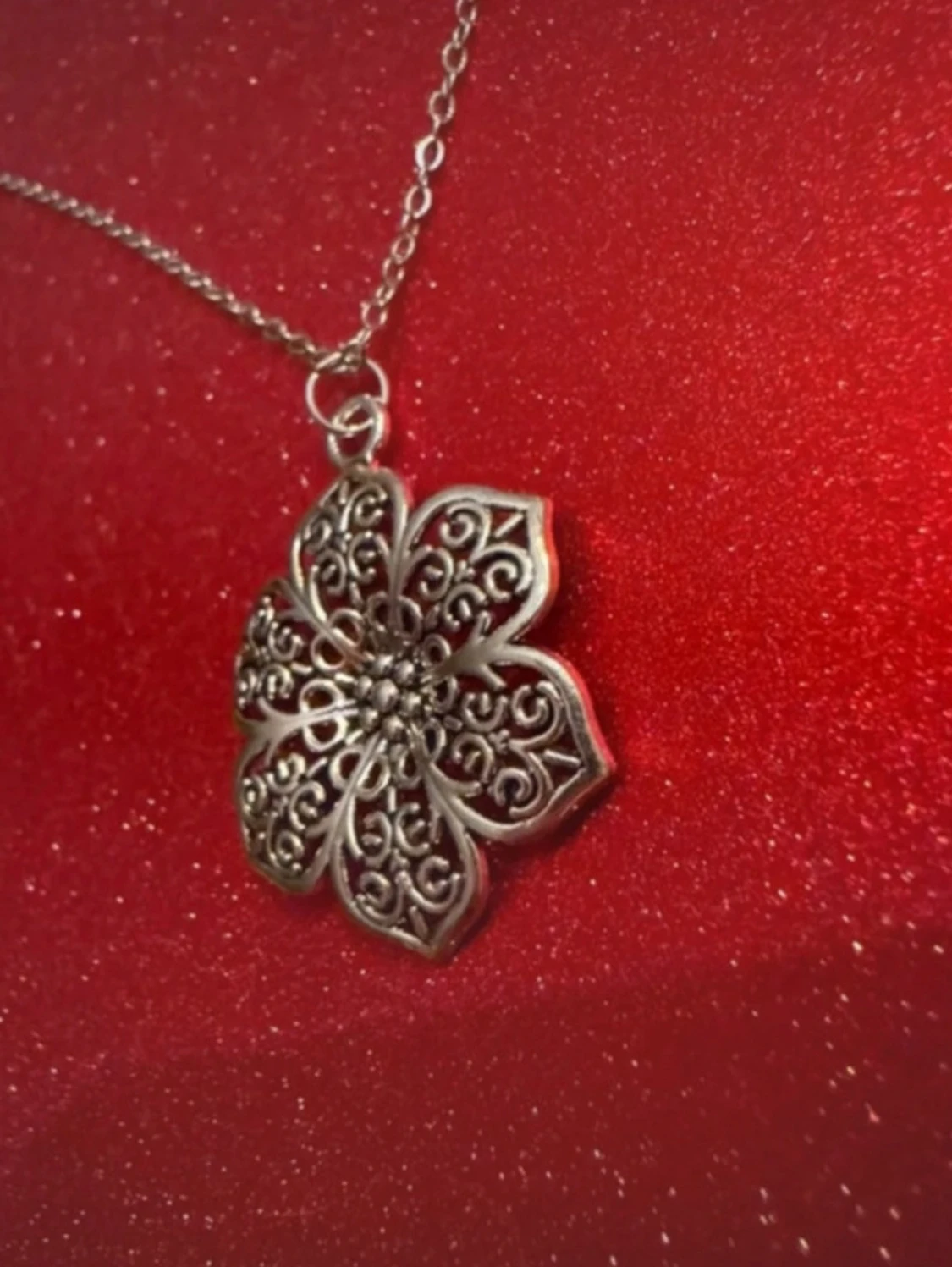 Silverhalsband mönstrad blomma - 2