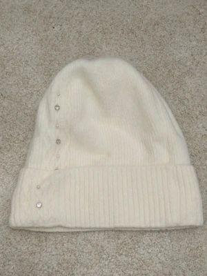 Mössa med pärlor strass - Söt päls mössa oanvänd