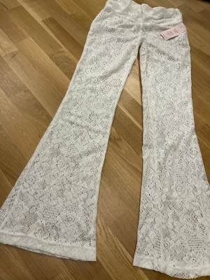 Spetsbyxor  - Slutsålda spetsbyxor🦢