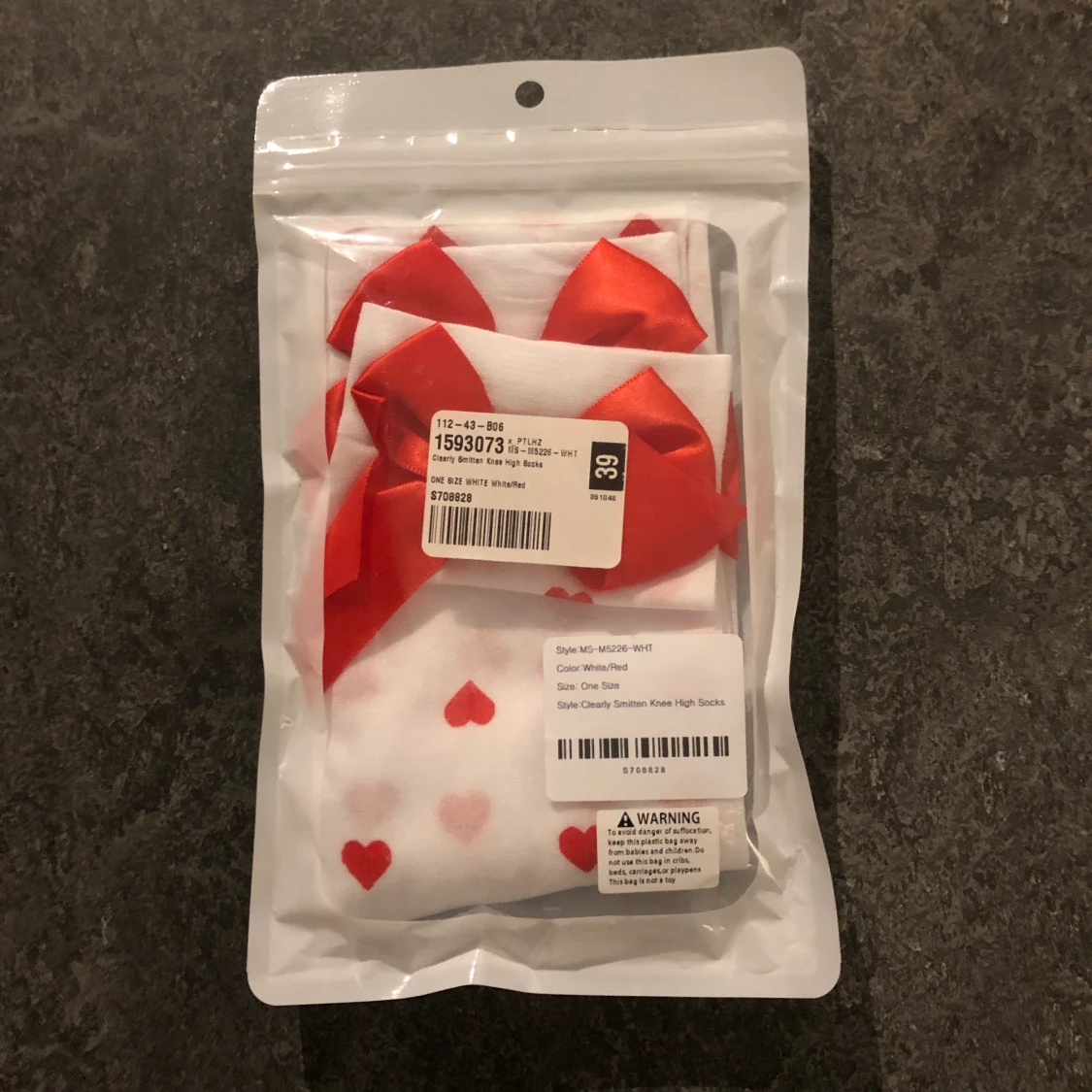 Knee high socks (hearts) - 90