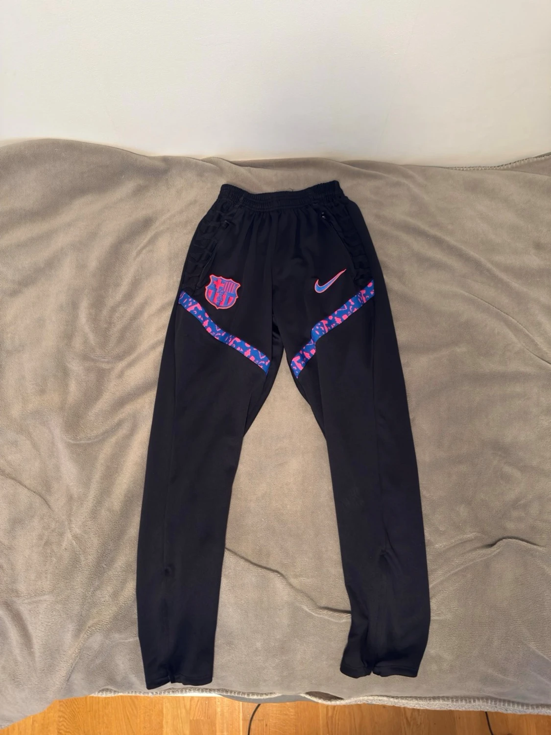 FC Barcelona träningströja och byxor - 2