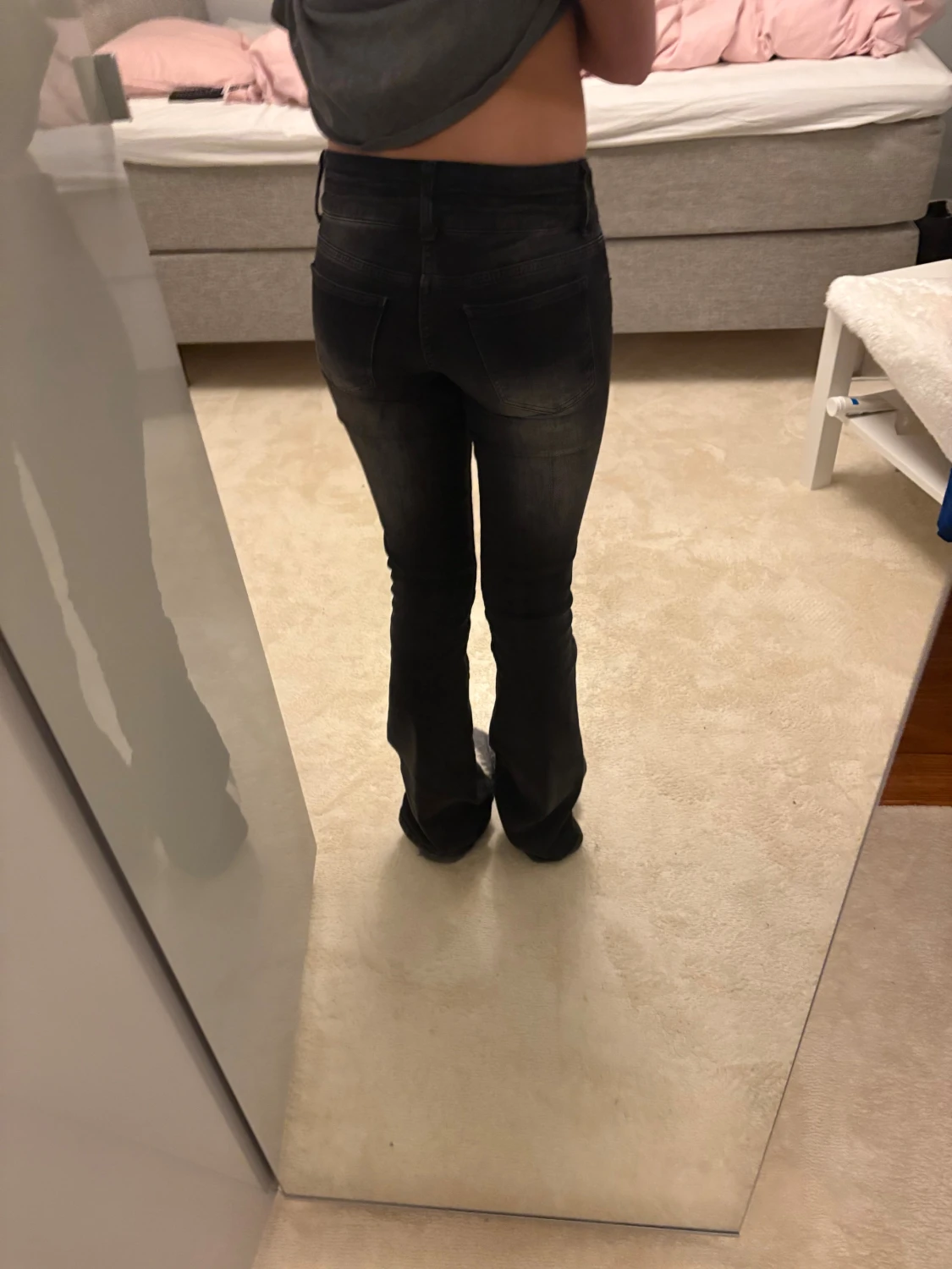 Svarta bootcut jeans med låg midja  - 1