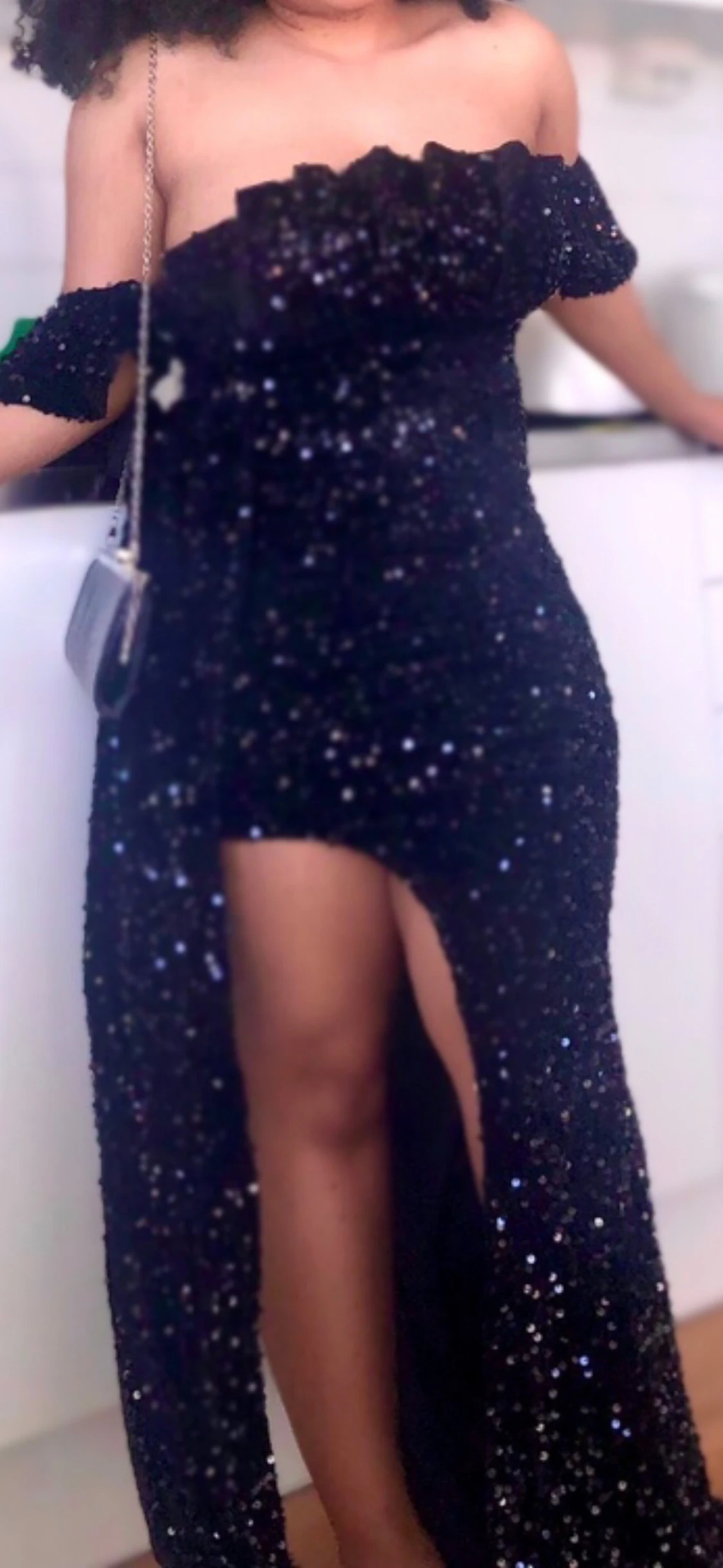 Glittrig svart fest klänning