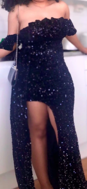 Glittrig svart fest klänning - Fest klänning från fashionnova