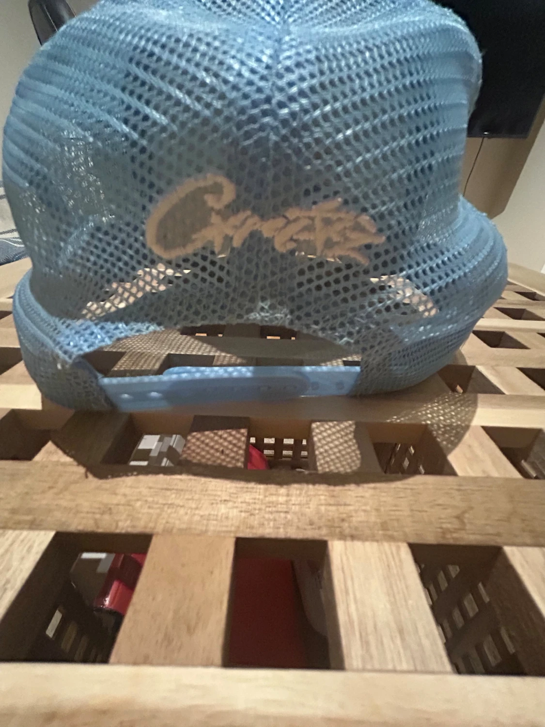 Ljusblå Corteiz truckerkeps med mesh - 2